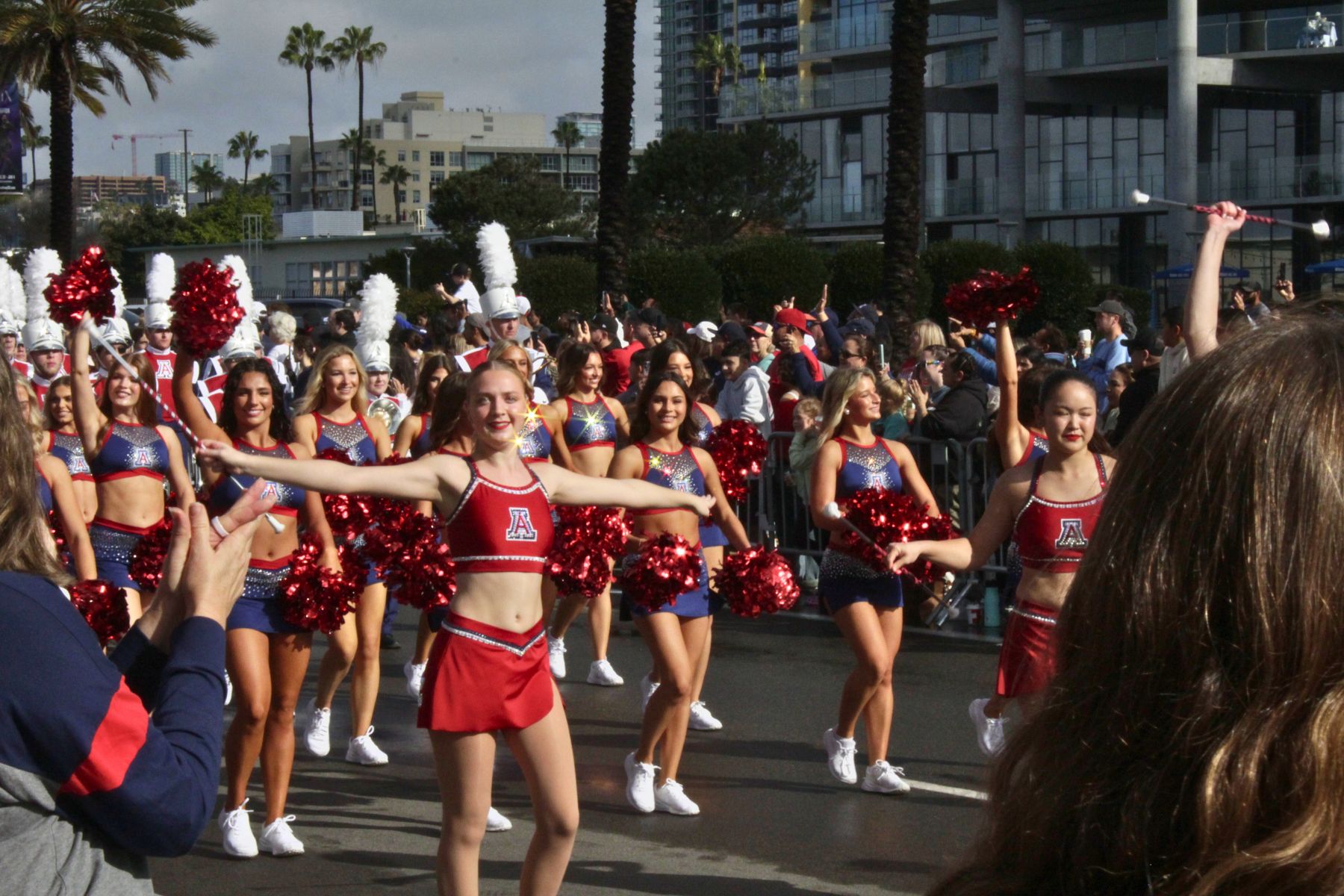 Hoạt động diễu hành của clb cổ động University of Arizona
