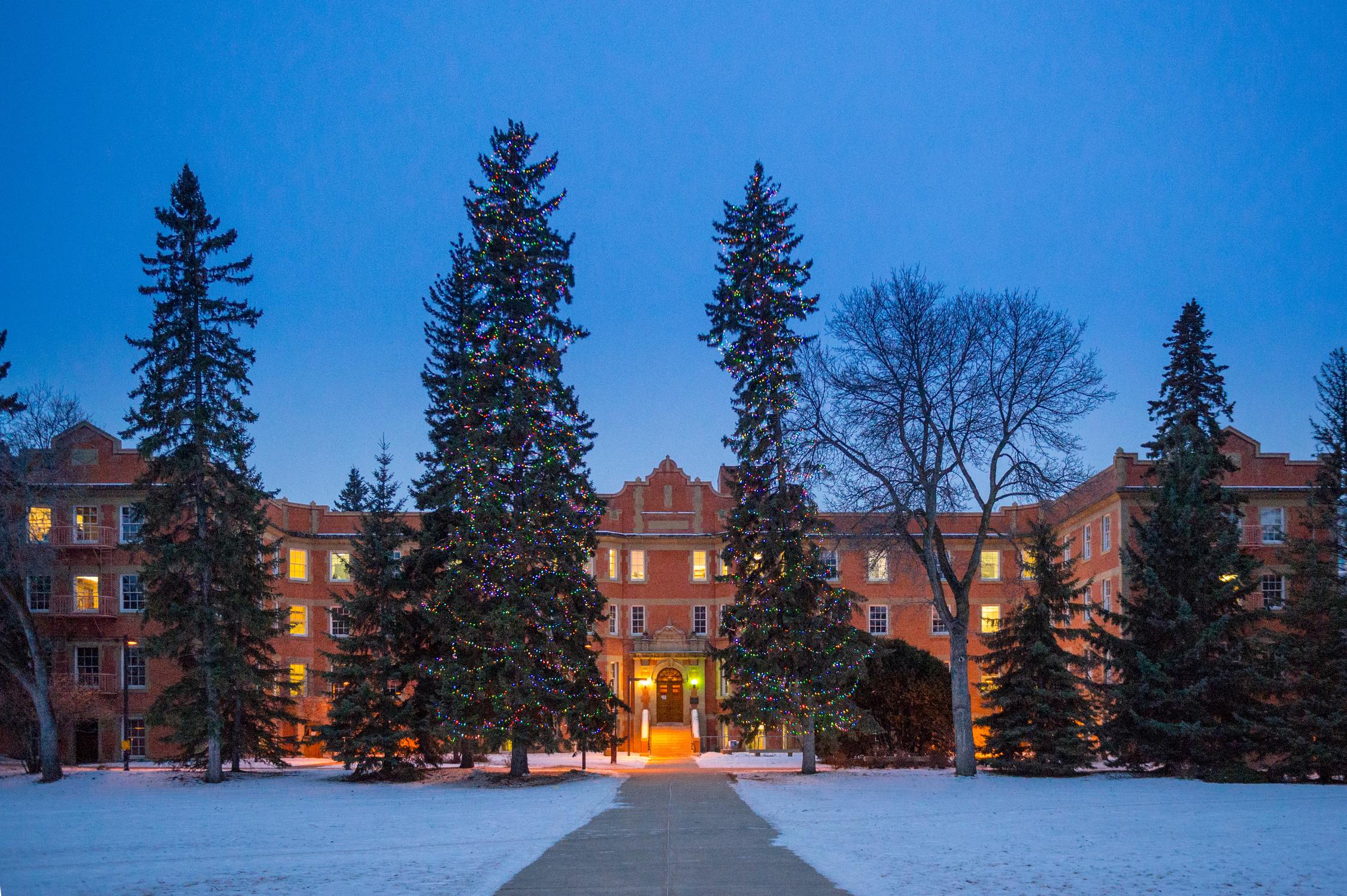 Những ngành học nổi bật tại University of Alberta Những ngành học nổi bật tại University of Alberta