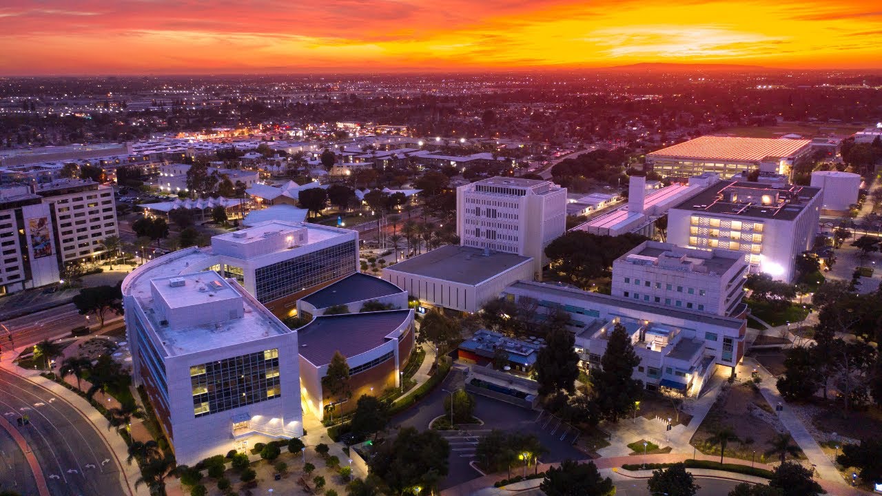 Học phí và chi phí du học CSUF năm học 2025–2026