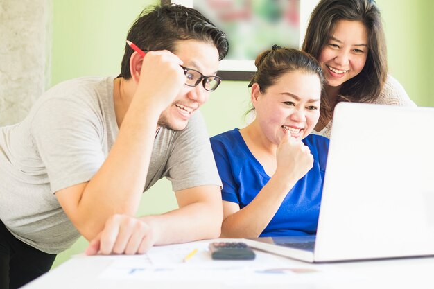 Gia đình học sinh Mission Edu chuẩn bị ngân sách du học như thế nào? Gia đình học sinh Mission Edu chuẩn bị ngân sách du học như thế nào?